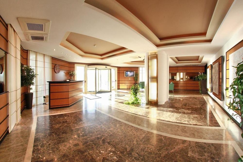 Monte Carlo Palace Rooms Bukareszt Zewnętrze zdjęcie