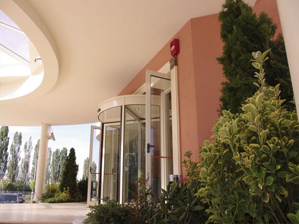 Monte Carlo Palace Rooms Bukareszt Zewnętrze zdjęcie